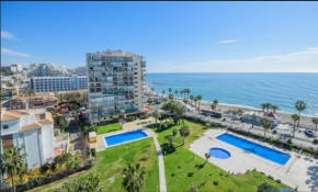 Apartamento en Benalm��dena, primera línea de playa